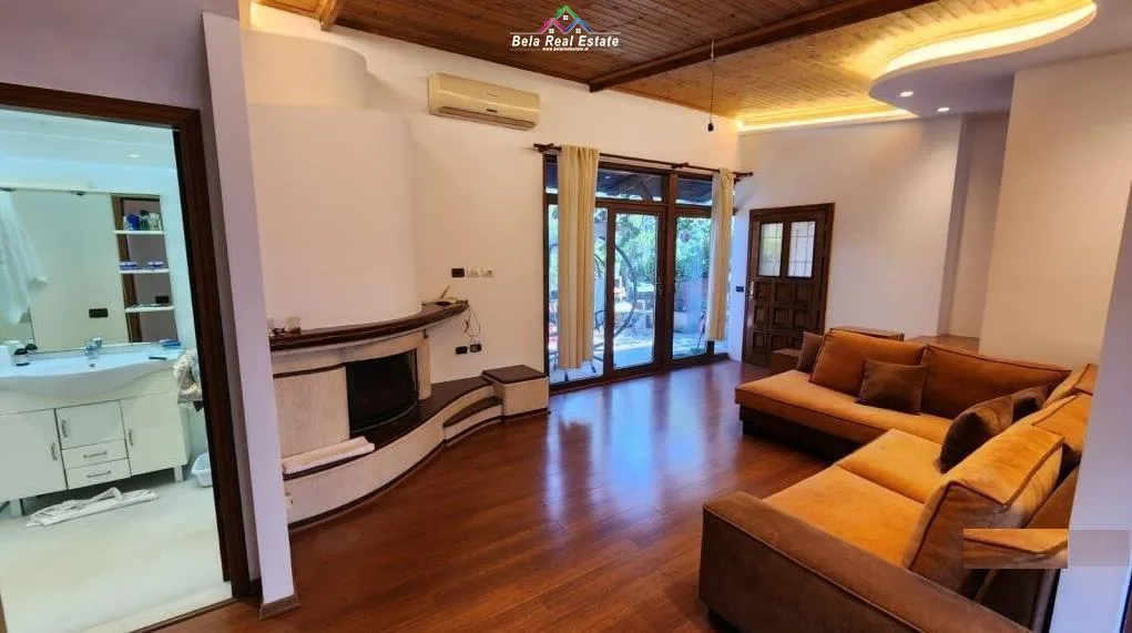 Apartament 2+1 Me Qera tek Myslym Shyri (ID BV22311) Tirane.