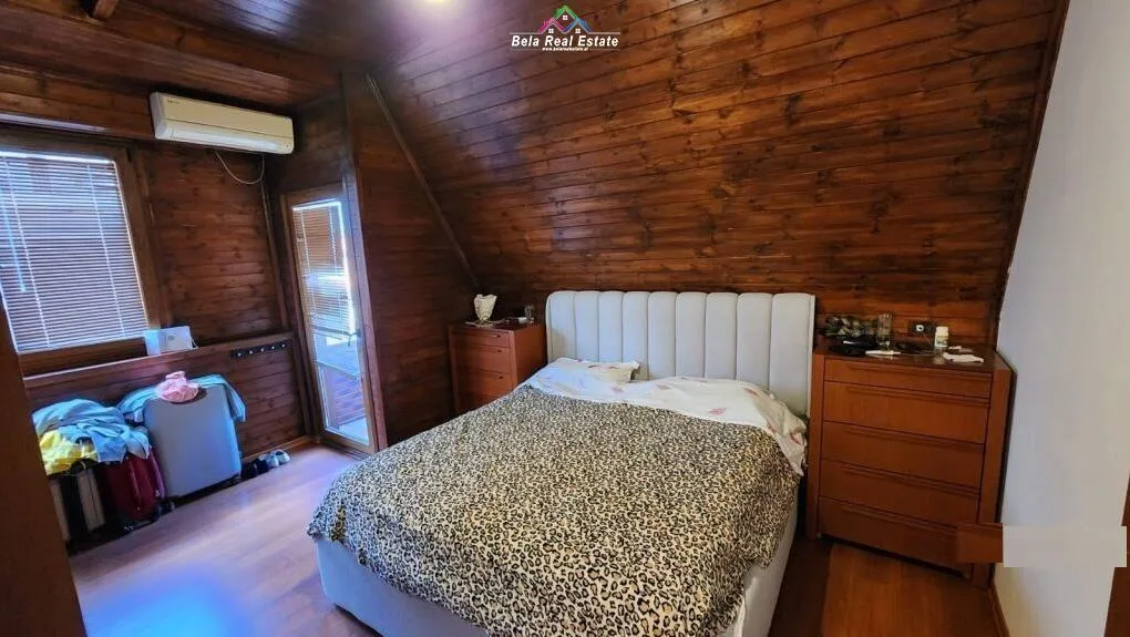 Apartament 2+1 Me Qera tek Myslym Shyri (ID BV22311) Tirane.