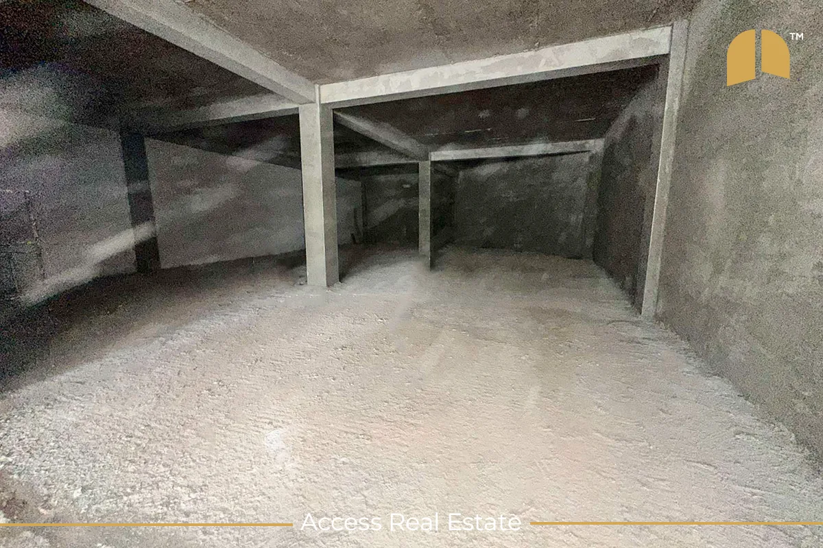 Lokal me QIRA – 400m² – Rruga C