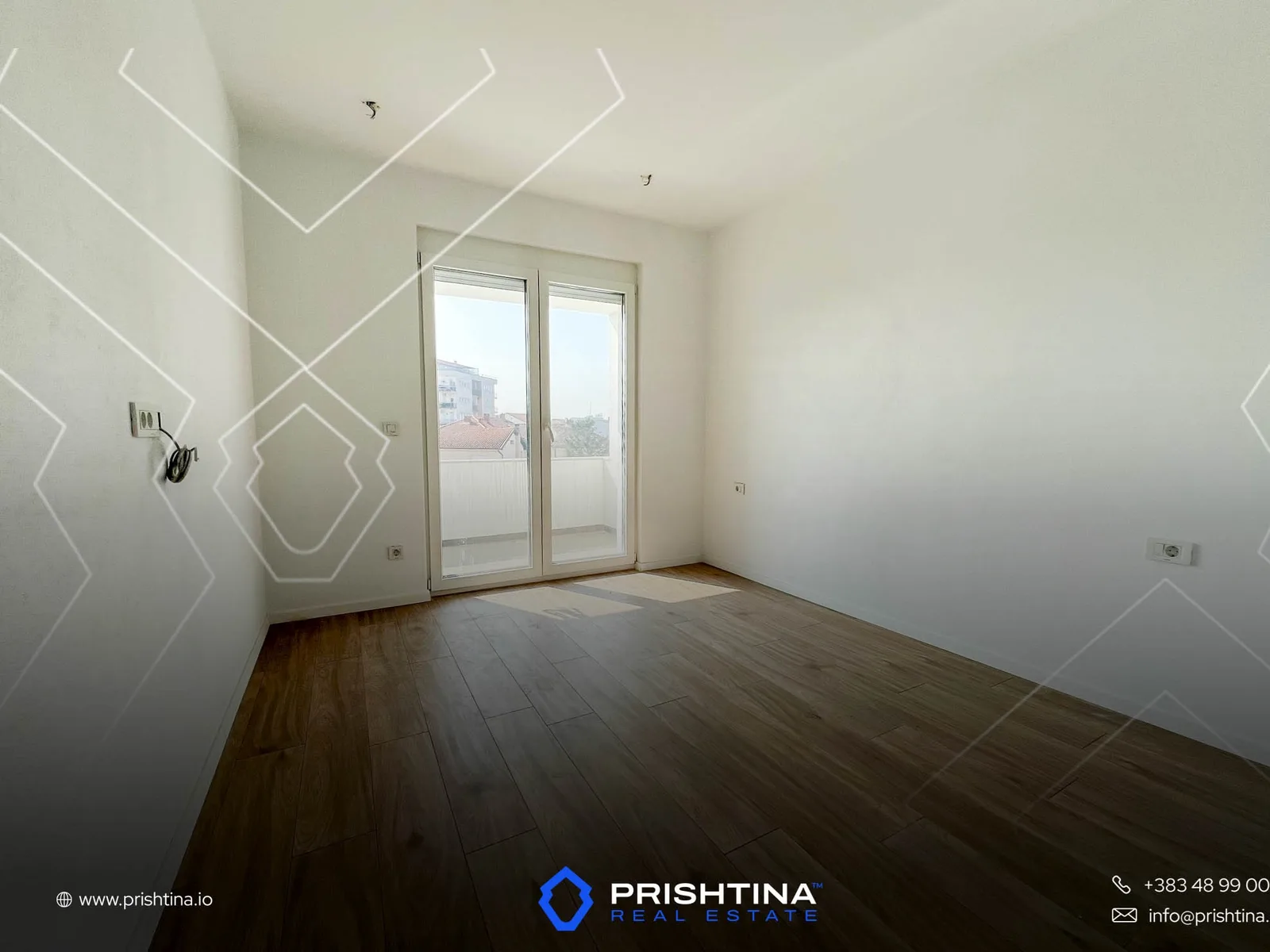 Zyrë me qira 93m² në Aktash