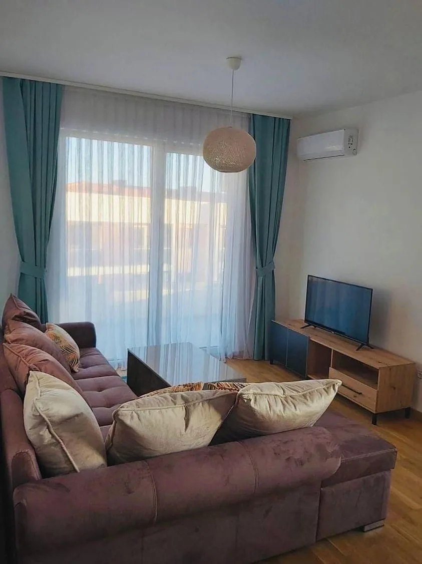 Apartament Me Qera 2+1 Tek Rruga Elbasanit (ID B221162) Tirane