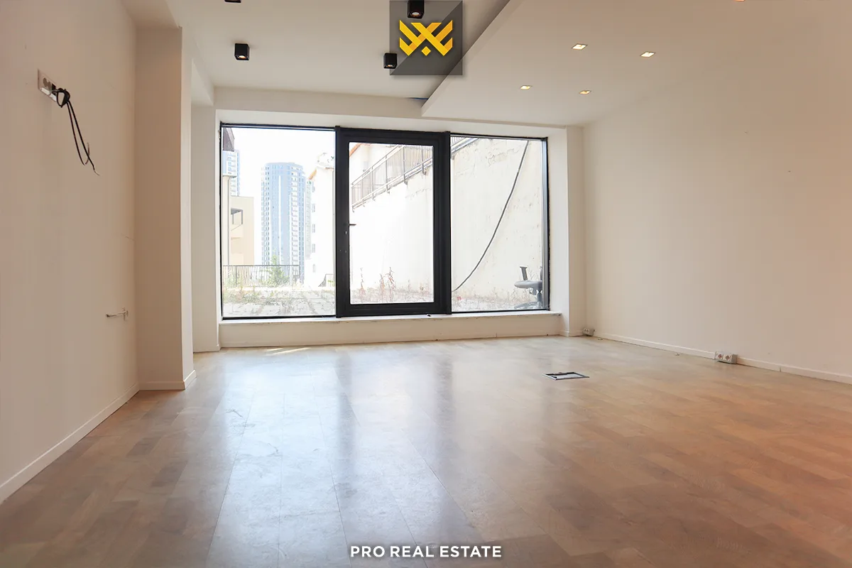 Lokal / Zyrë 208m² + 200m² për #SHITJE në Dragodan