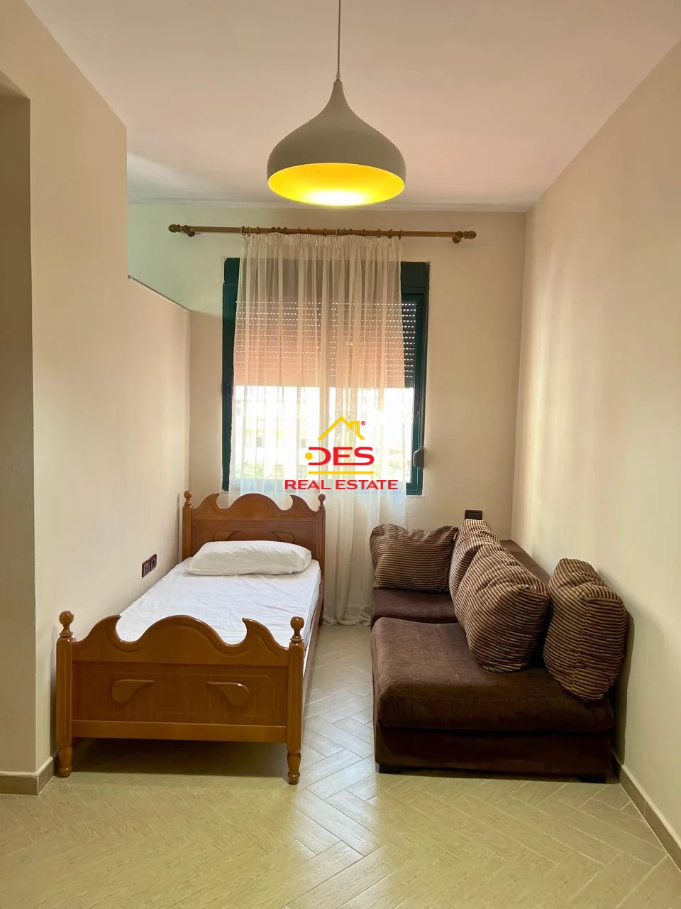 Jepet me qira apartament 2+1+2 te “rruga e çipajve , vlorë