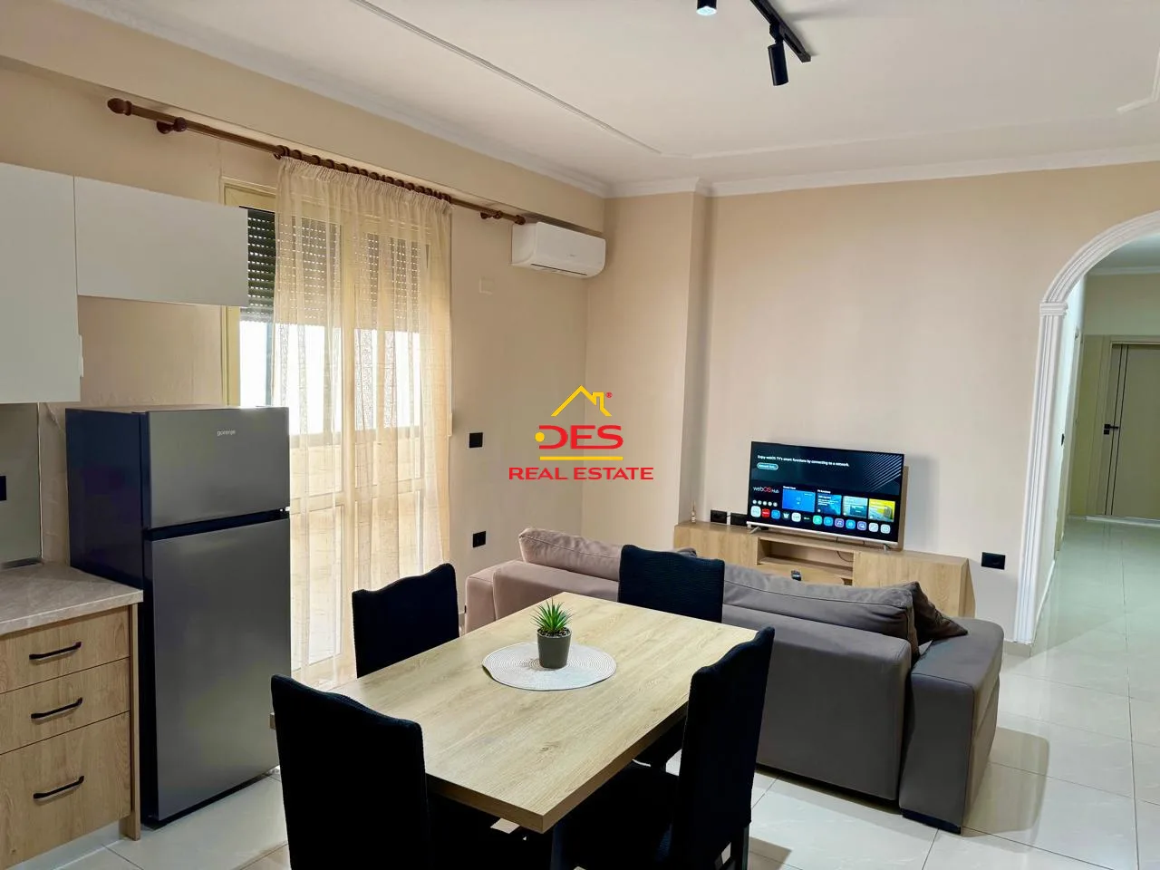 Jepet me qira apartament 2+1+2 te “rruga e çipajve , vlorë