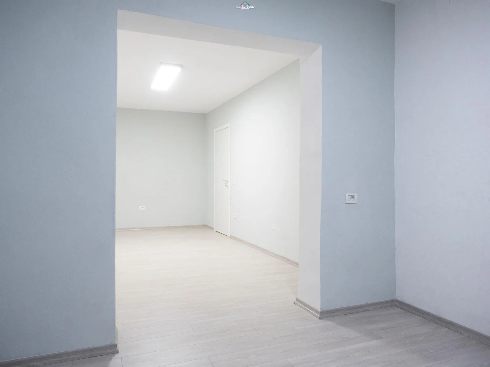 Zyre Me Qera 2+1 tek Sheshi Willson (ID BZ2511) Tirane