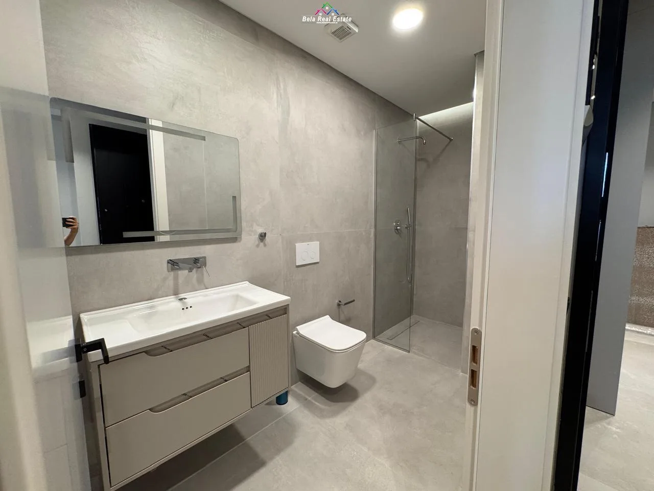 3 Garsoniere me Qera ne Qender (ID BG146) Tirane