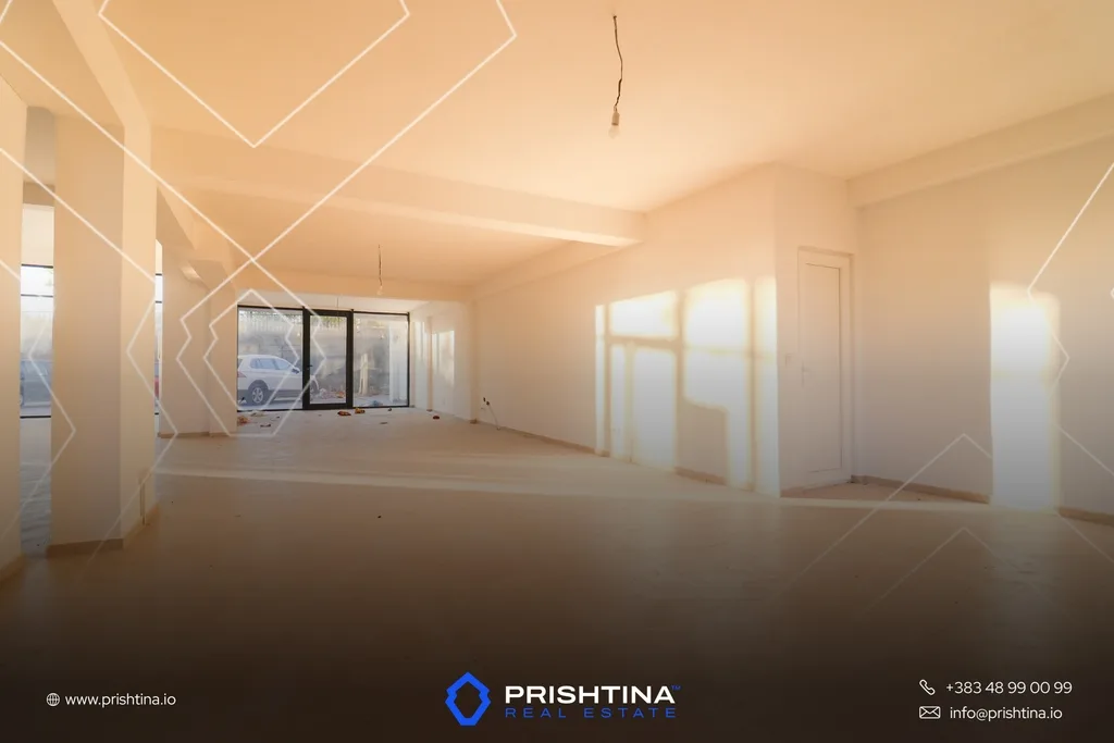 Lokal me qira 285m² në Dragodan