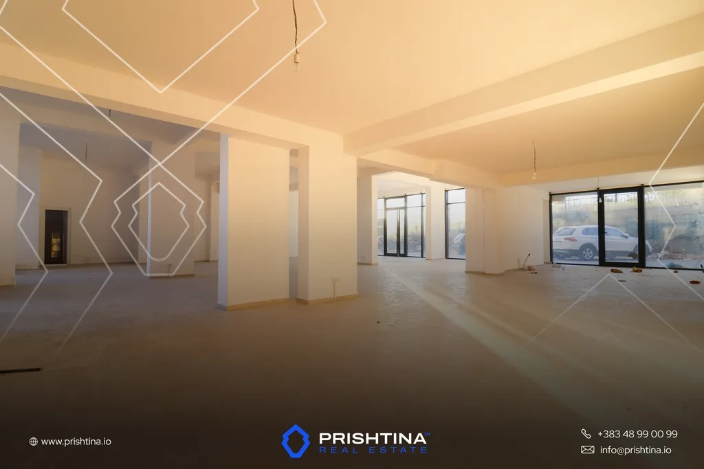 Lokal me qira 285m² në Dragodan