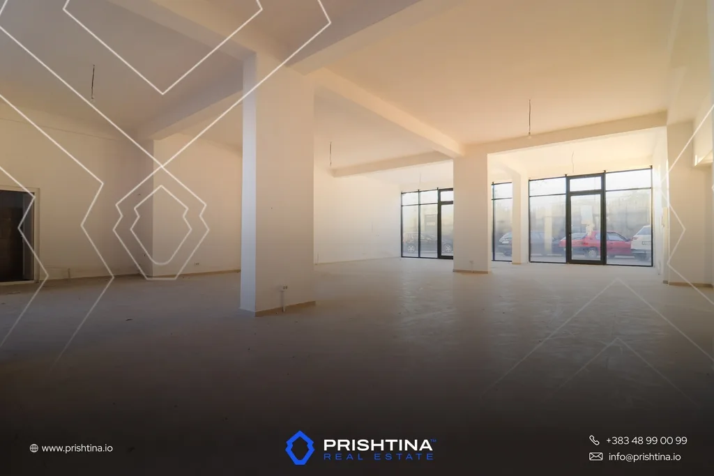 Lokal me qira 285m² në Dragodan