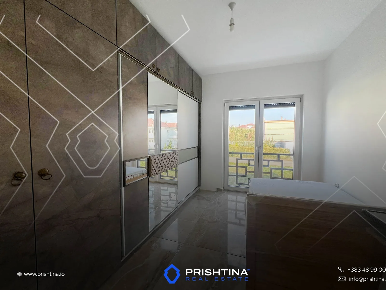Shtëpi në shitje 340m² në Lagjen Qëndresa