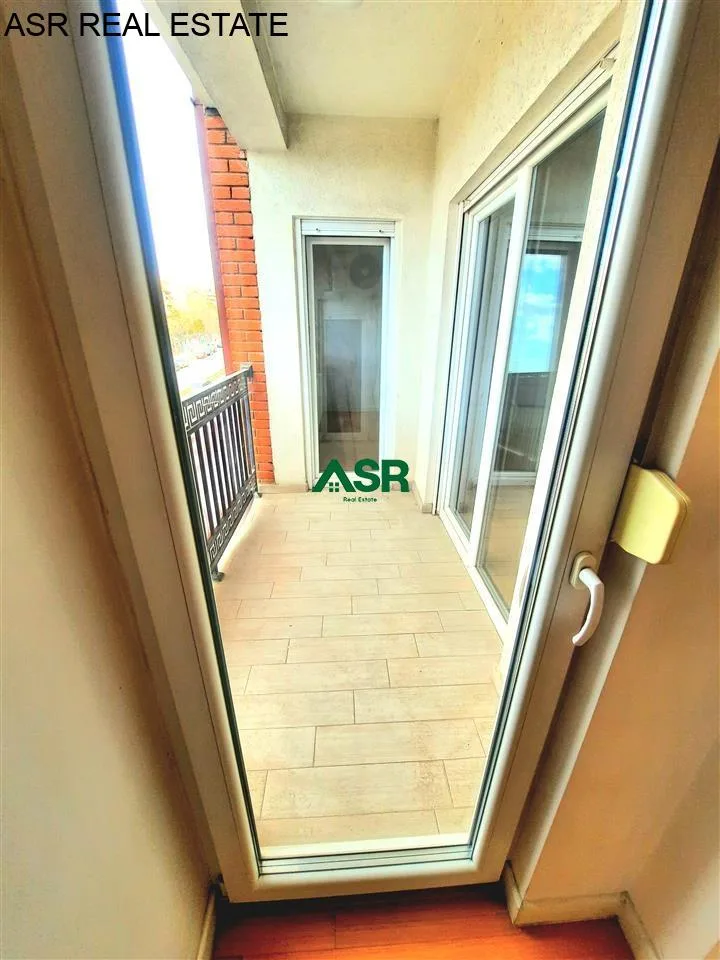 #ID:3377 Banesë/zyre 113m2 me #qira në rr.B