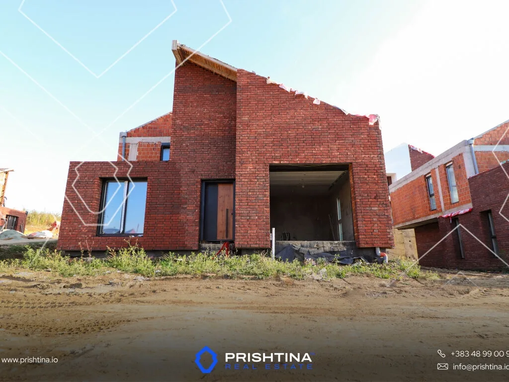 Shtëpi për #shitje 260m² në Arbëri/Dragodan