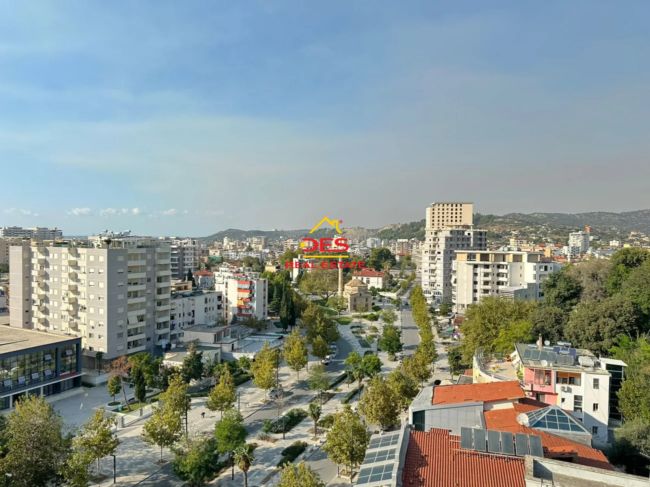 Shitet apartament 2+1 pranë shkollës ali demi,vlorë