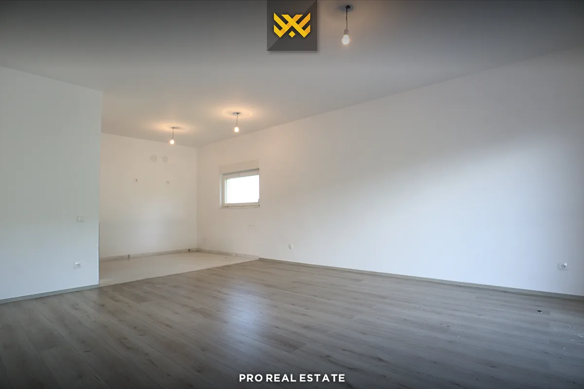 Shtëpi - Zyrë 210m² me #QIRA në Dragodan