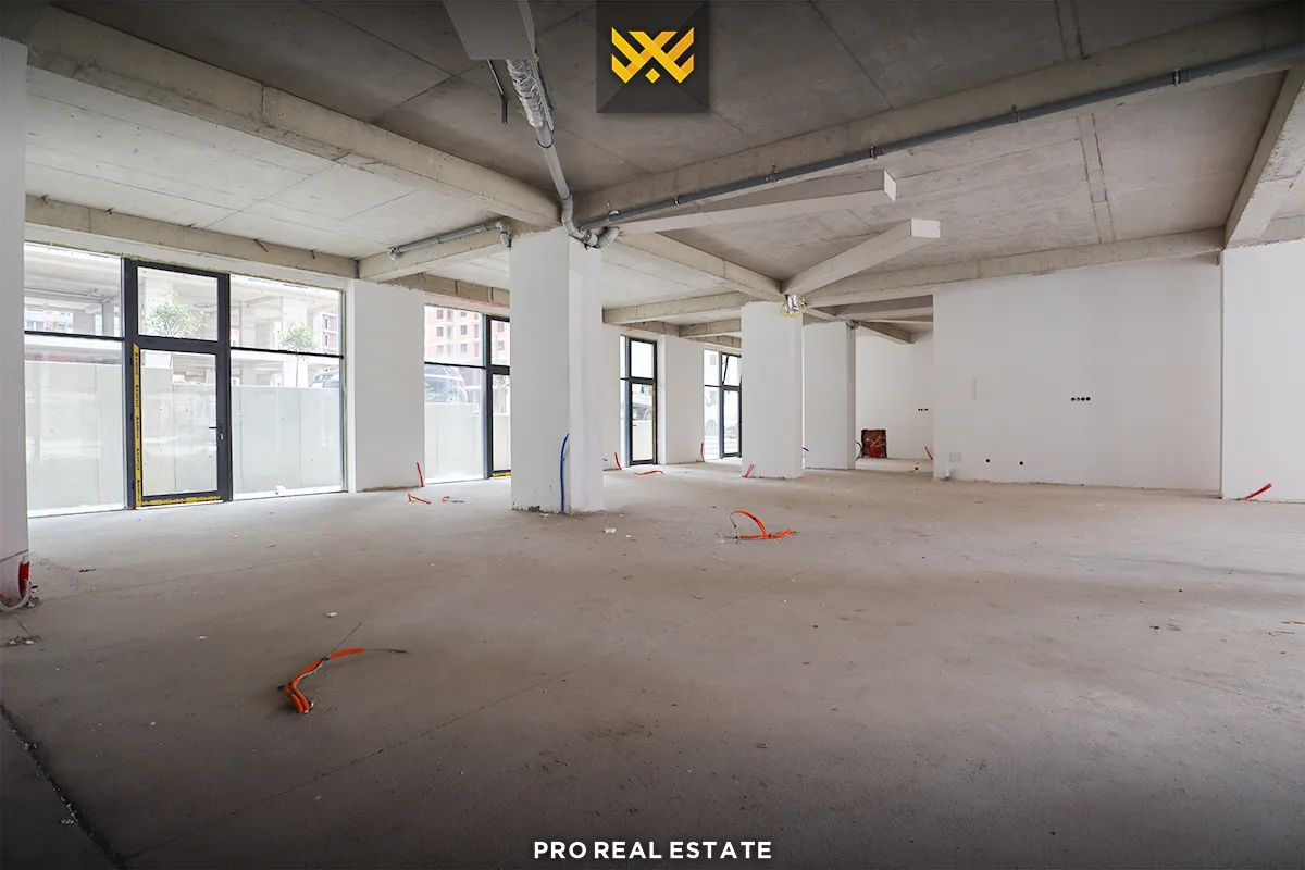 Lokal 472m² me #QIRA te Mati 1.