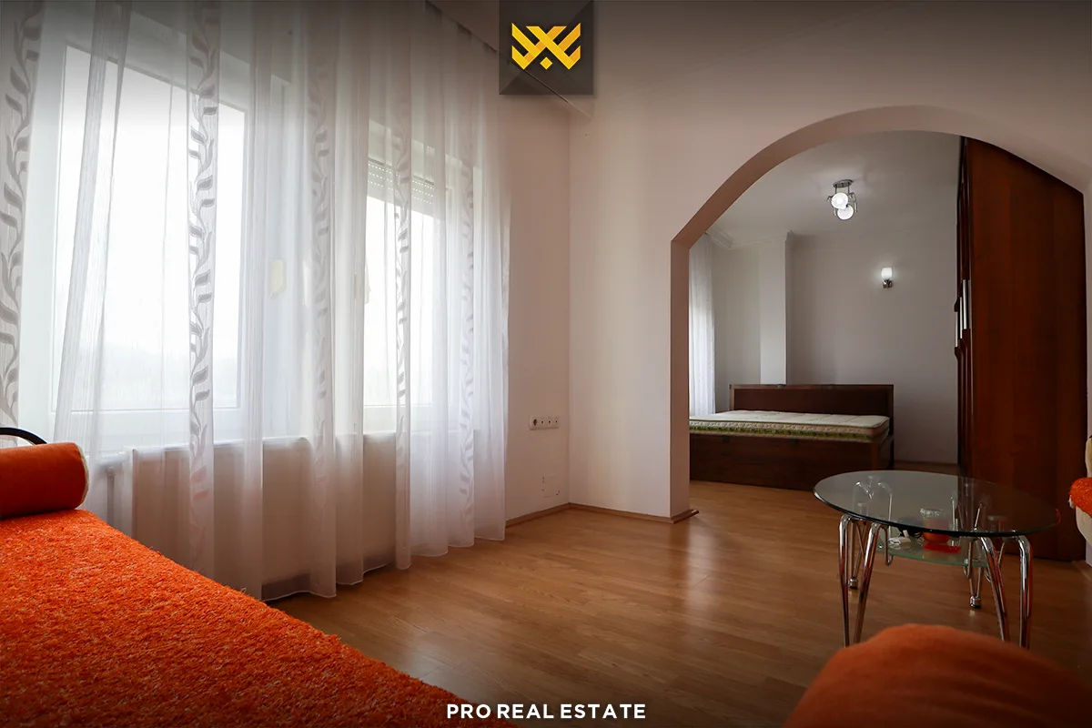 Shtëpi 497m² për #SHITJE në Veternik.