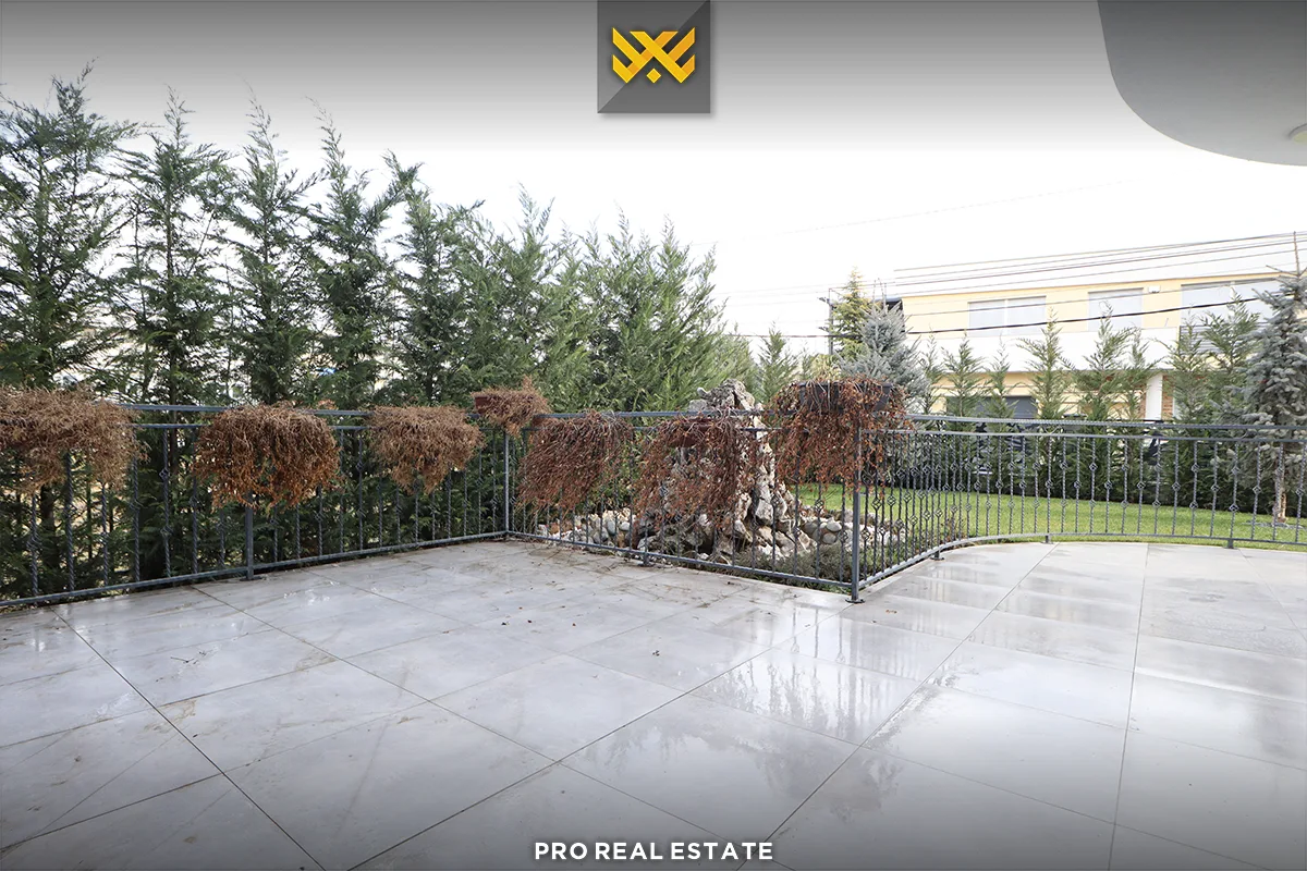 Shtëpi 497m² për #SHITJE në Veternik.
