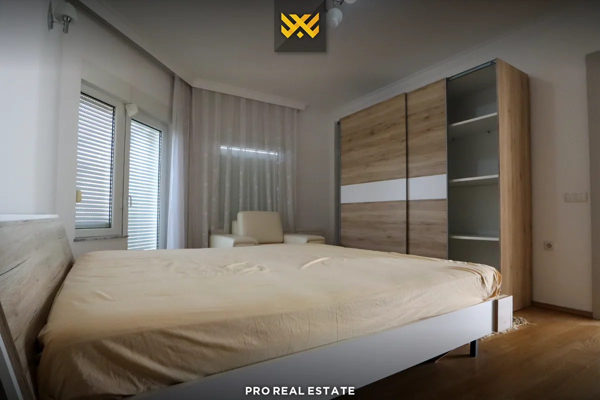 Shtëpi 497m² për #SHITJE në Veternik.