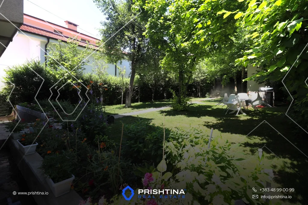 Shtëpi në shitje 280m² në Sofali