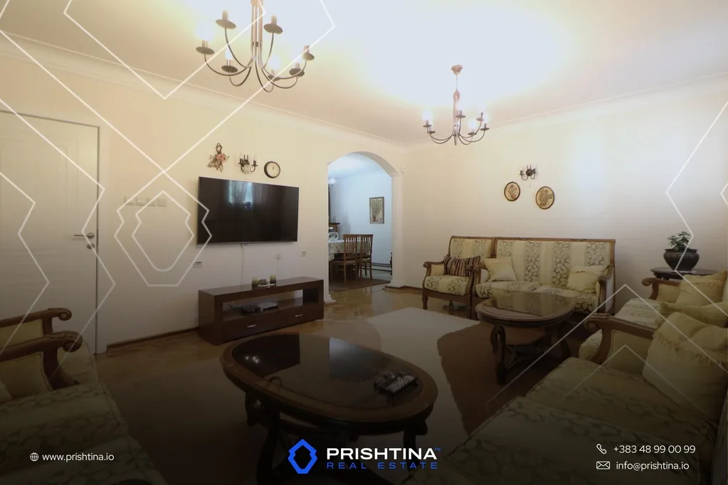 Shtëpi në shitje 280m² në Sofali