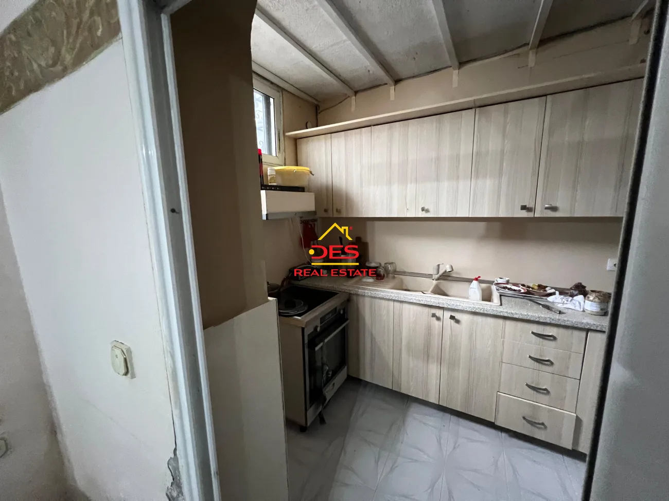 Shitet shtëpi private pranë bashkisë,vlorë.