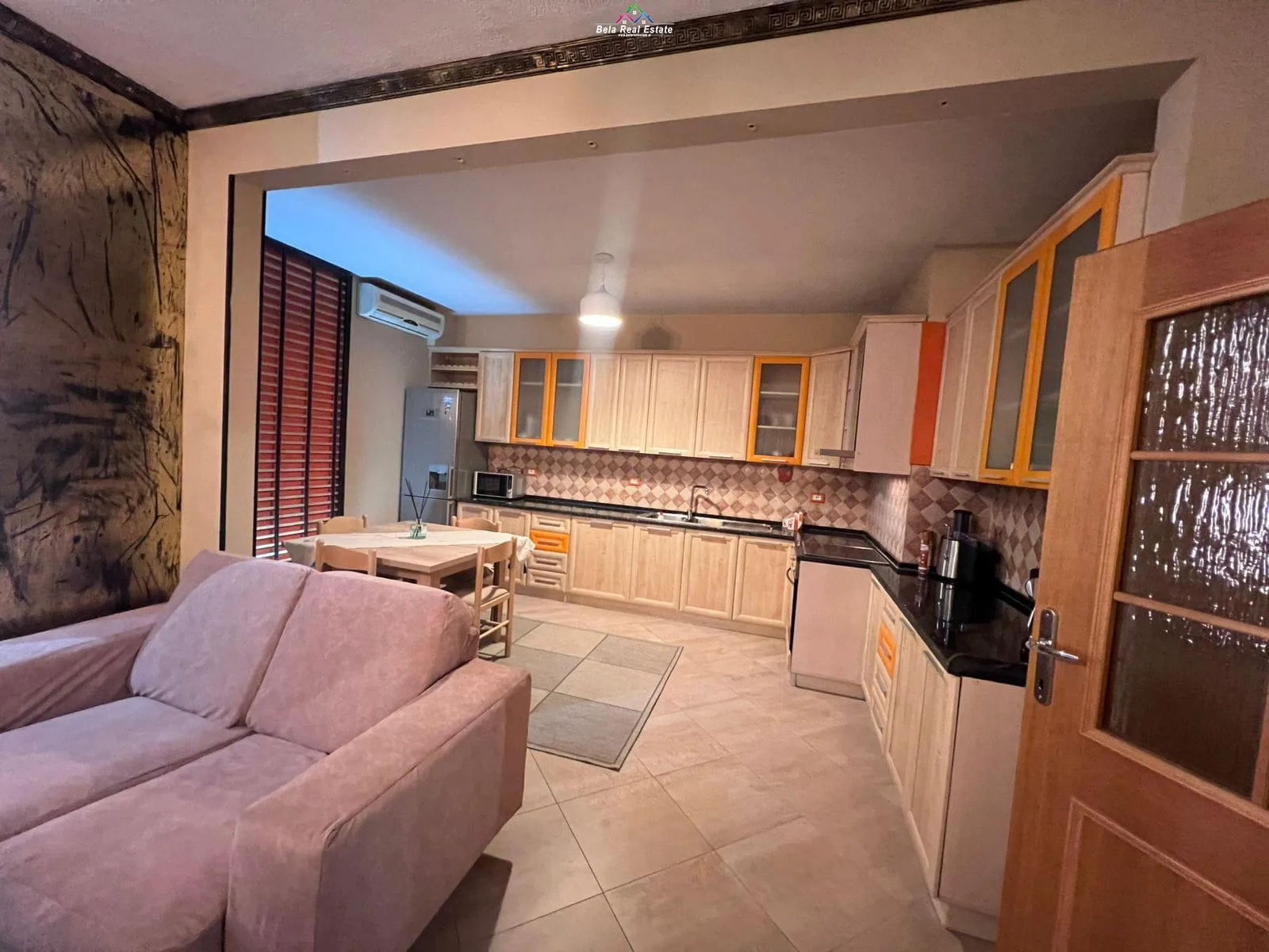 Apartament Me Qera 3+1+post parkimi tek Zogu i Zi (ID B230138) Tirane.