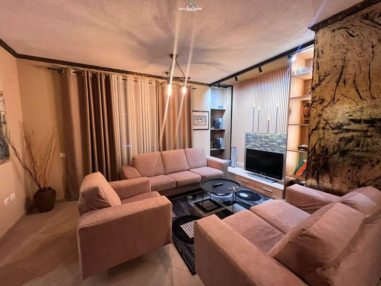 Apartament Me Qera 3+1+post parkimi tek Zogu i Zi (ID B230138) Tirane.