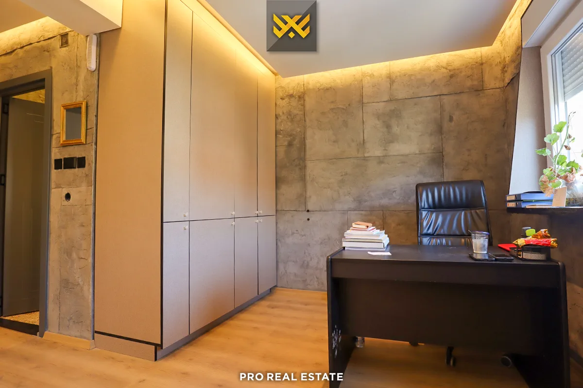 Banesë / Zyrë 31m² me #QIRA në Ulpianë