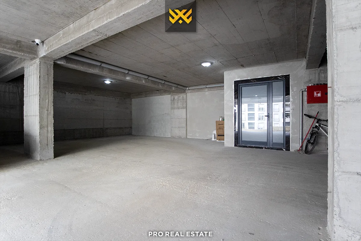 Depo 150m² me #QIRA te Rruga C.
