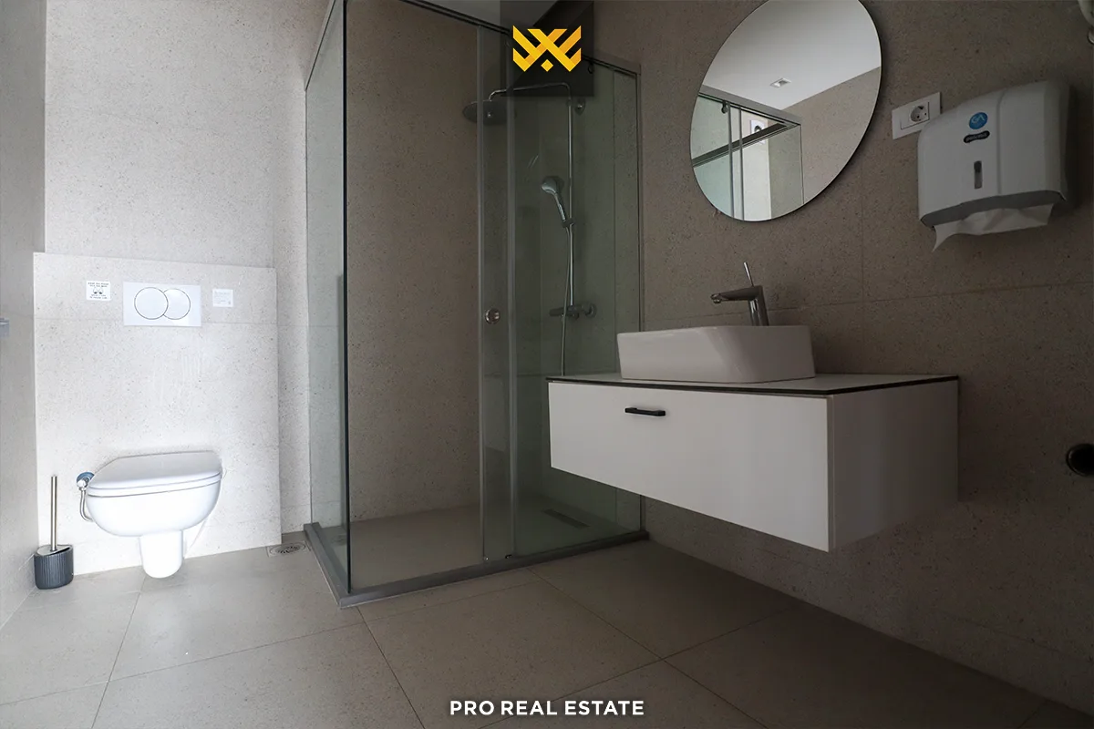 Banesë 180m² + 20m² me #QIRA në Lagjen e Muhaxherëve