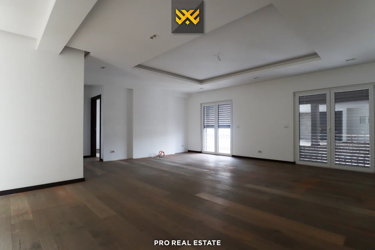 Banesë 180m² + 20m² me #QIRA në Lagjen e Muhaxherëve