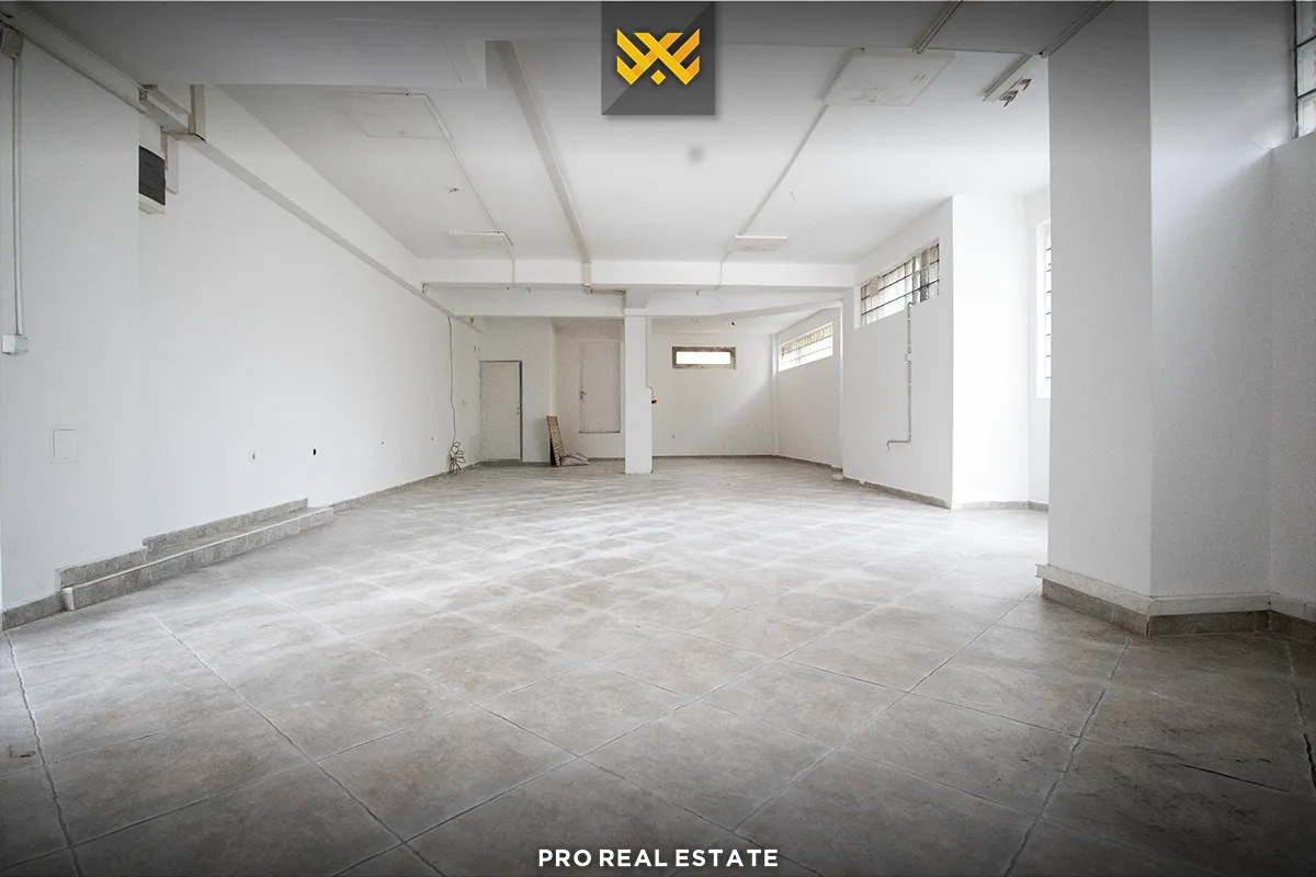 Lokal 150m² me #QIRA në Bregun e Diellit.