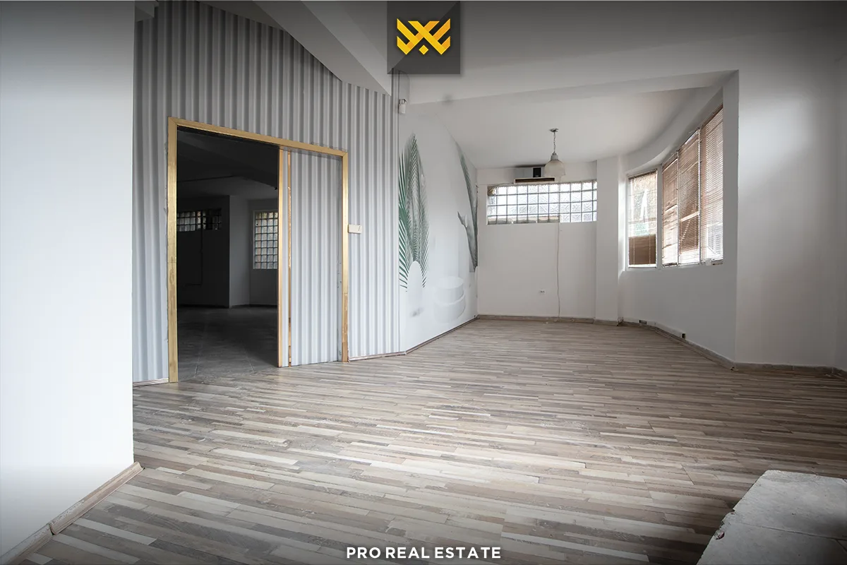 Lokal 150m² me #QIRA në Bregun e Diellit.