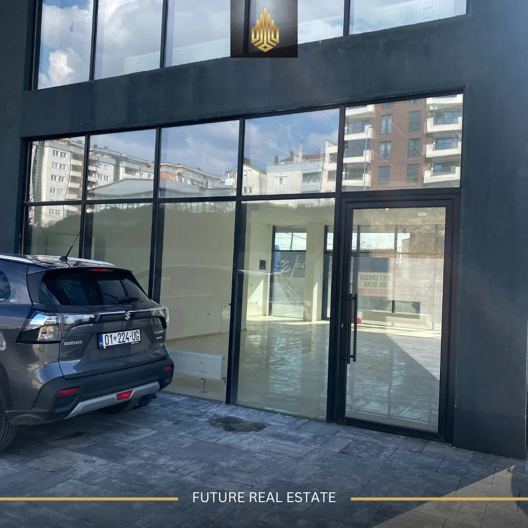 Lokal me QERA/130m²