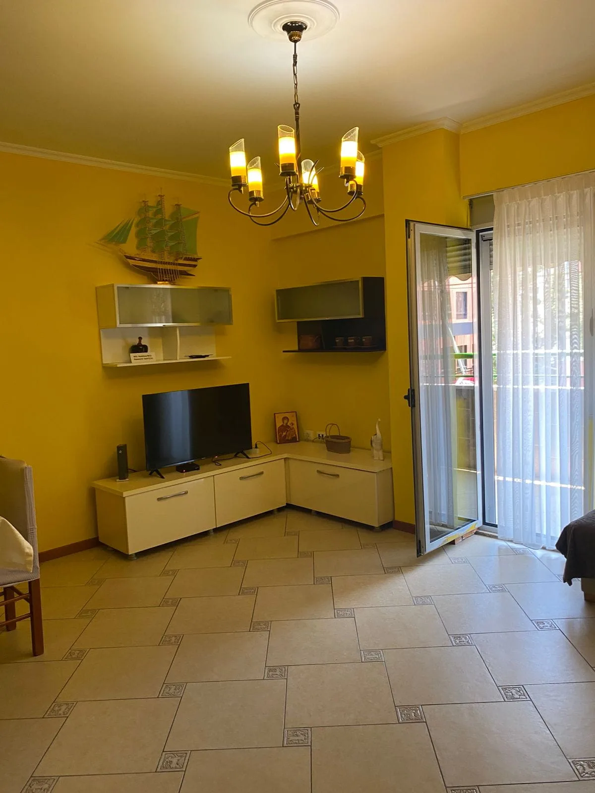 Apartament Me Qera 2+1 Tek Selvia (ID B220955) Tirane