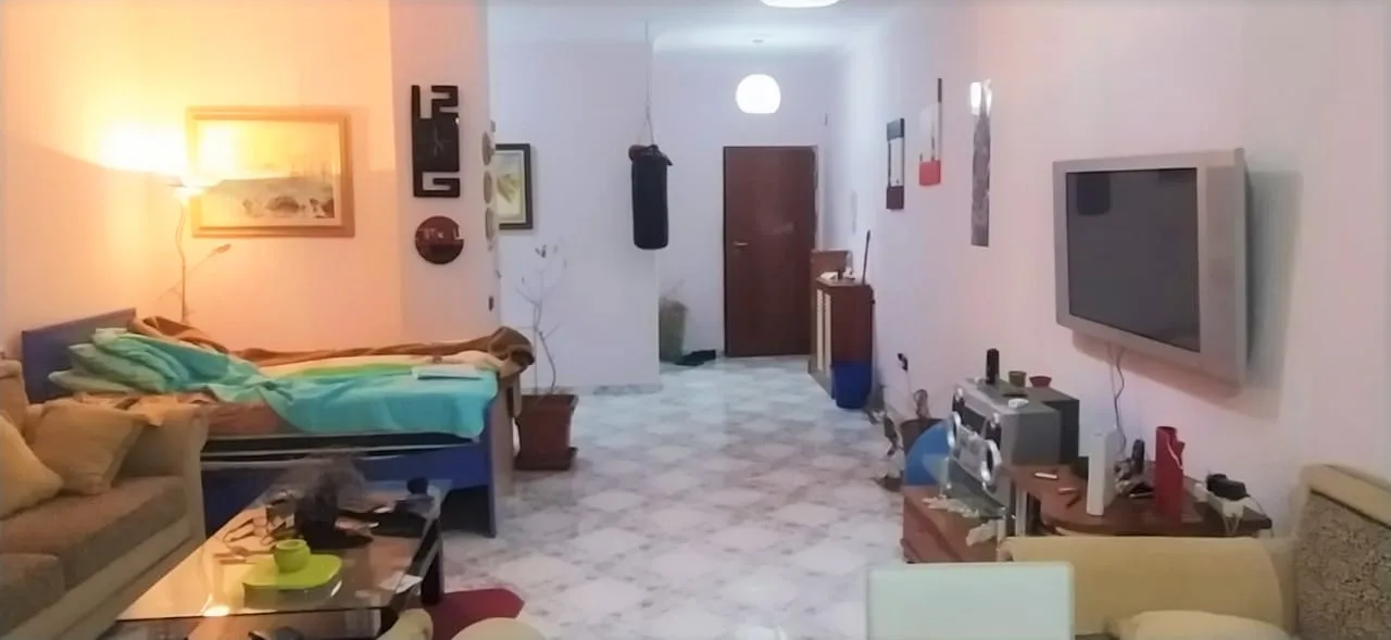 Jepet me qira apartament 2+1 tek rruga fortuzi, tiranë