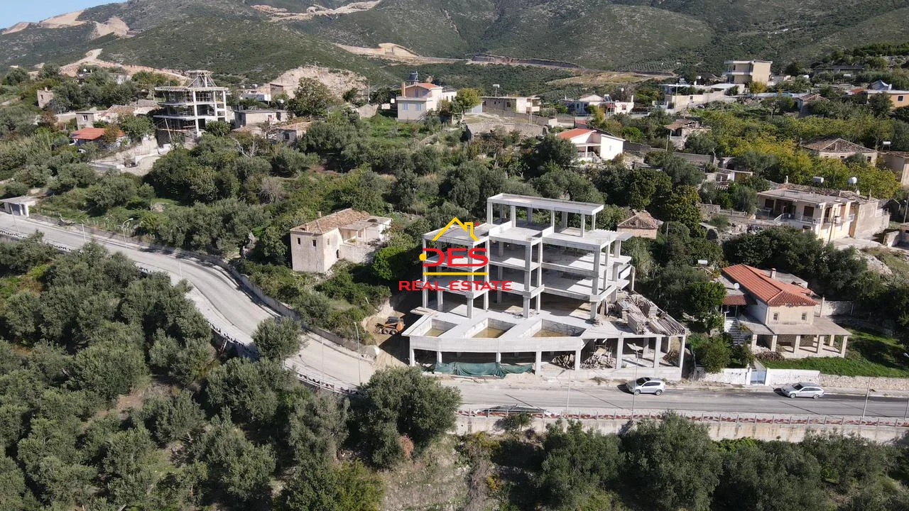 Shitet apartament 2+1 në kompleksin më të ri në radhimë, vlorë.