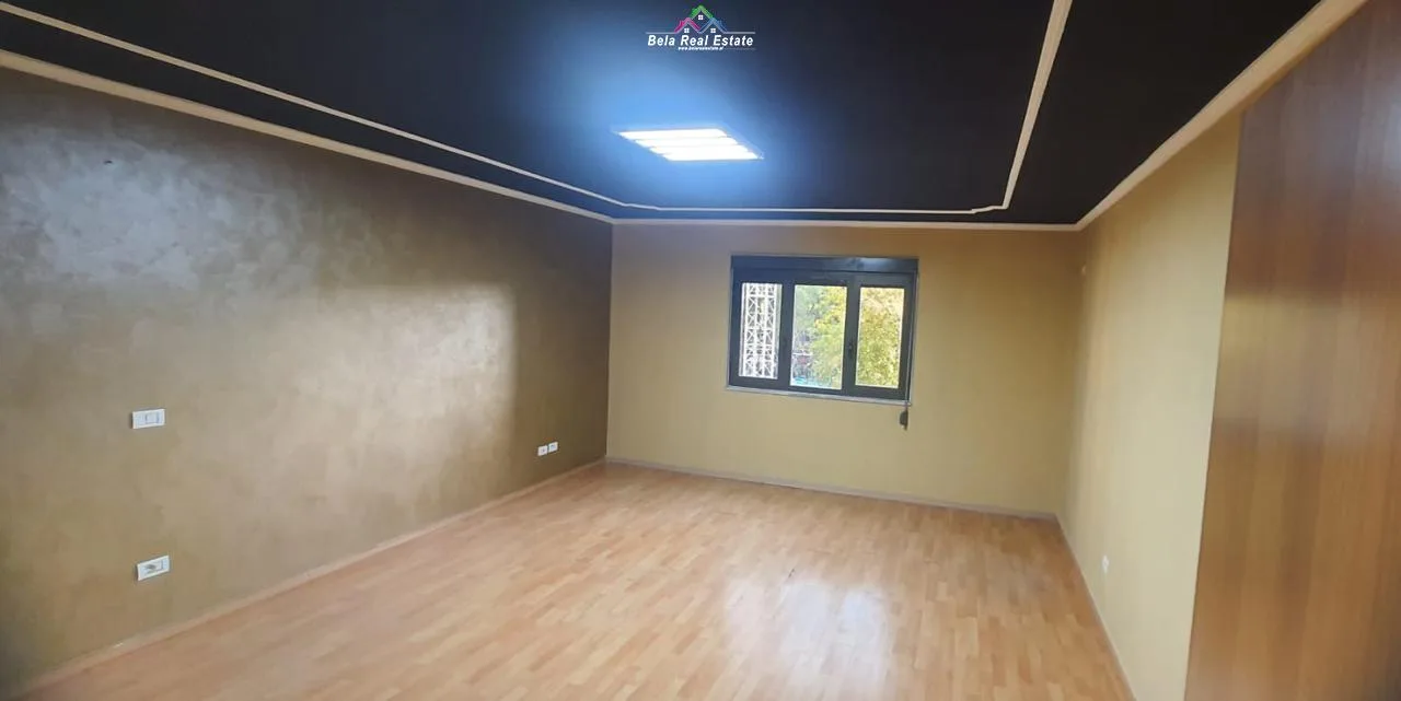Zyre Me Qera Ne Qender (ID BZ2442)Tirane