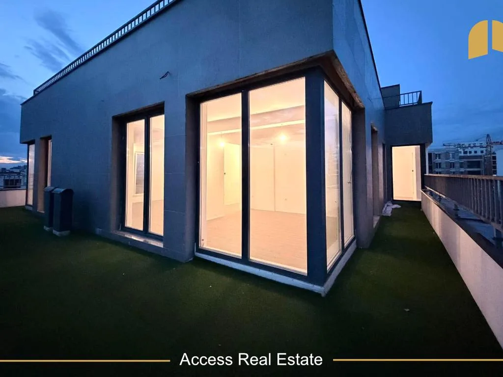Penthouse me QIRA – 300m² + 100m² terasë – Lagjja e Spitalit