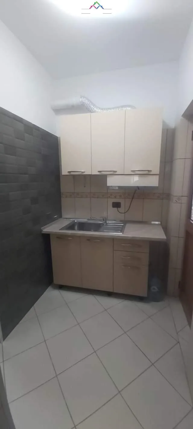 Kati i 2 i nje vile 1+1 ne Shkoze (ID BV22117) Tirane