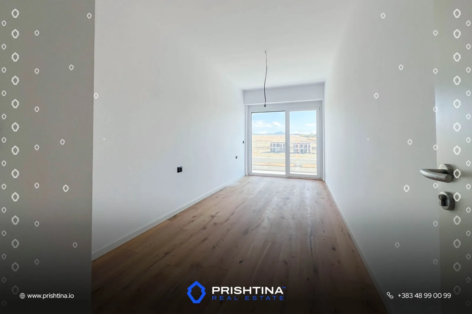 Banesë me qira 124m² + 40m² në Marigona Hill