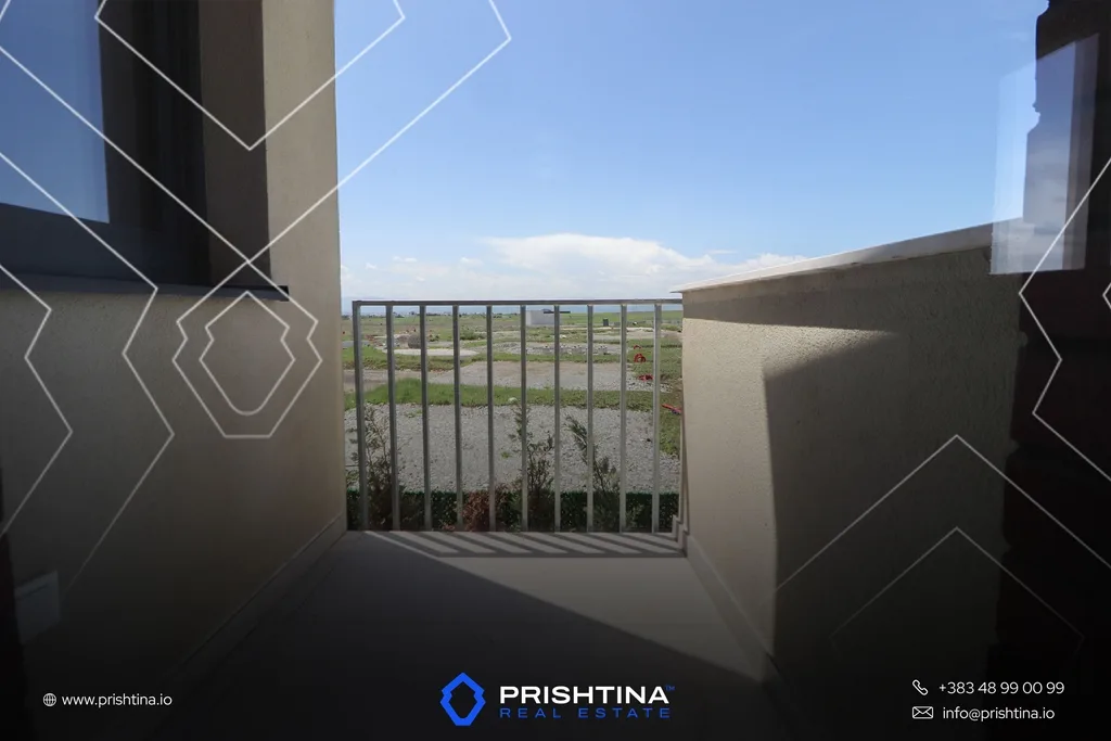 Shtëpi me qira 200m² në Veternik