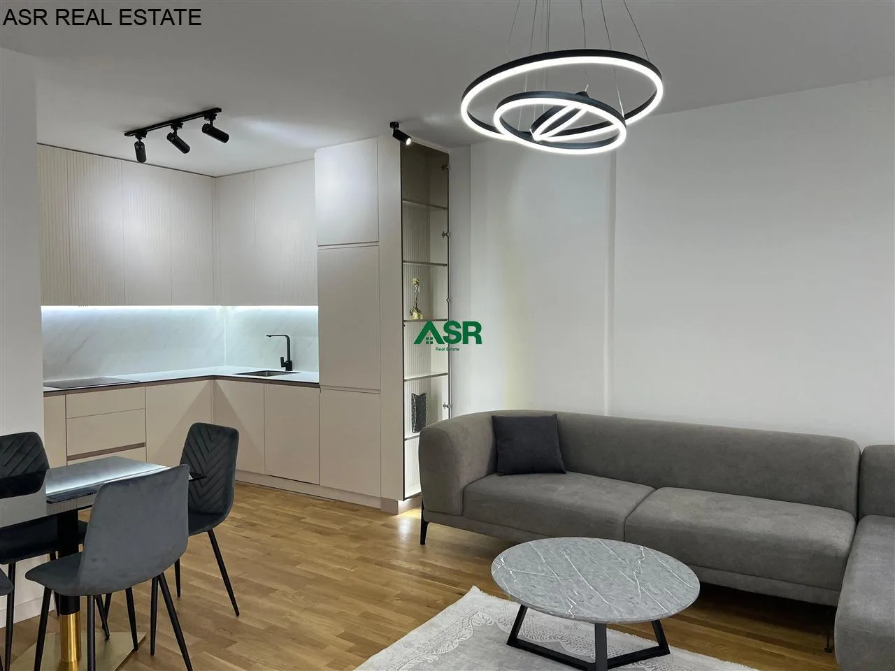 #ID:4102 Banesë 63m2 me #qira në lagjen e Muhaxherëve tek parku.