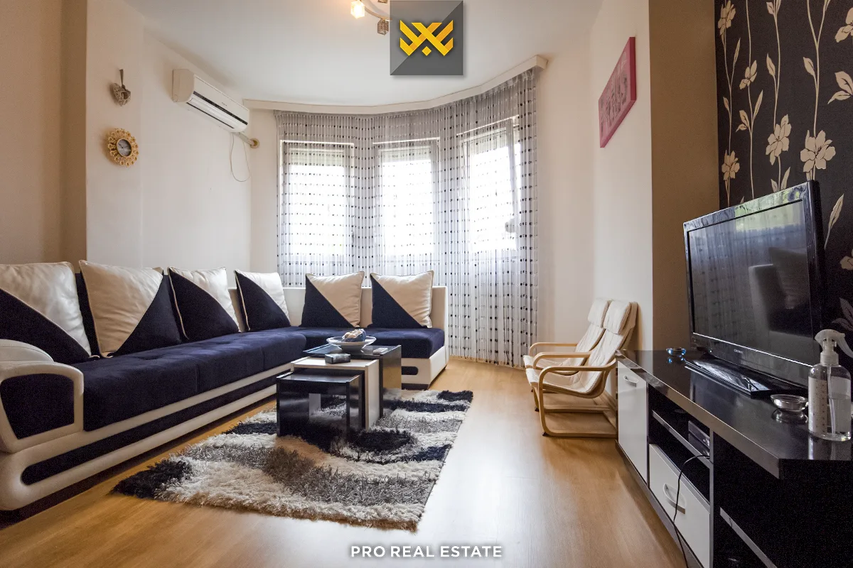 Banesë 67m² me #QIRA te Qendra e Vjetër.