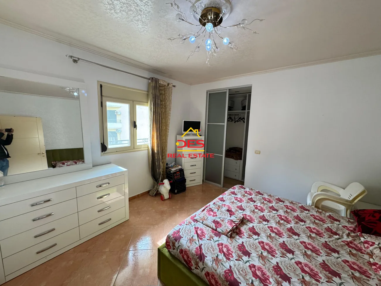 Jepet me qira apartament 2+1 në skelë përball stadiumit flamurtari.