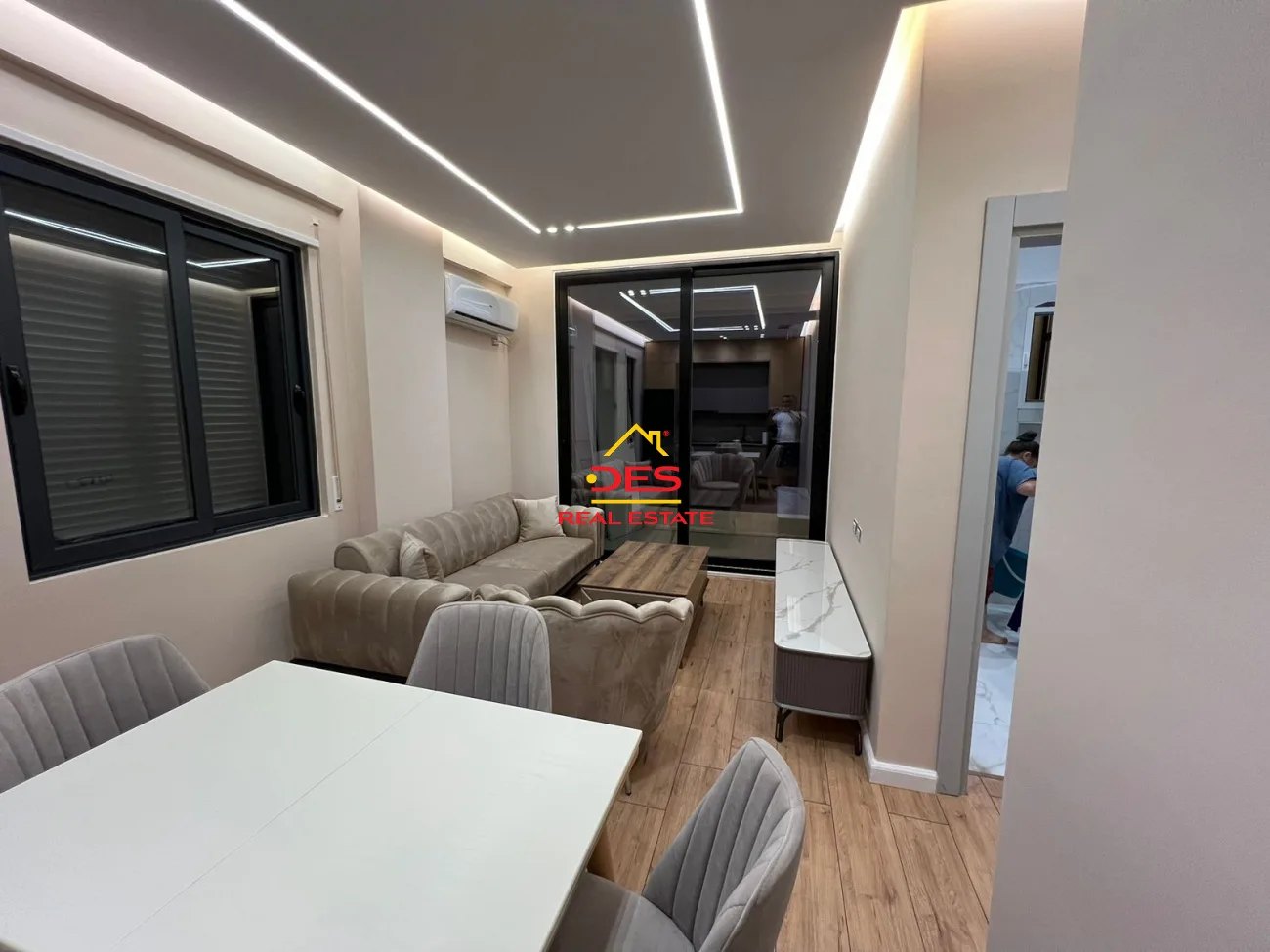 Jepet me qira apartament 1+1 pranë vilave qeveritare, uji i ftohtë, vlorë