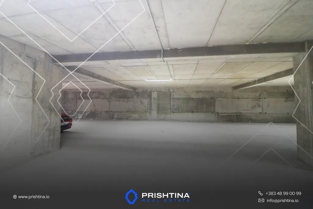 Zyre me qira 367m² në Aktash