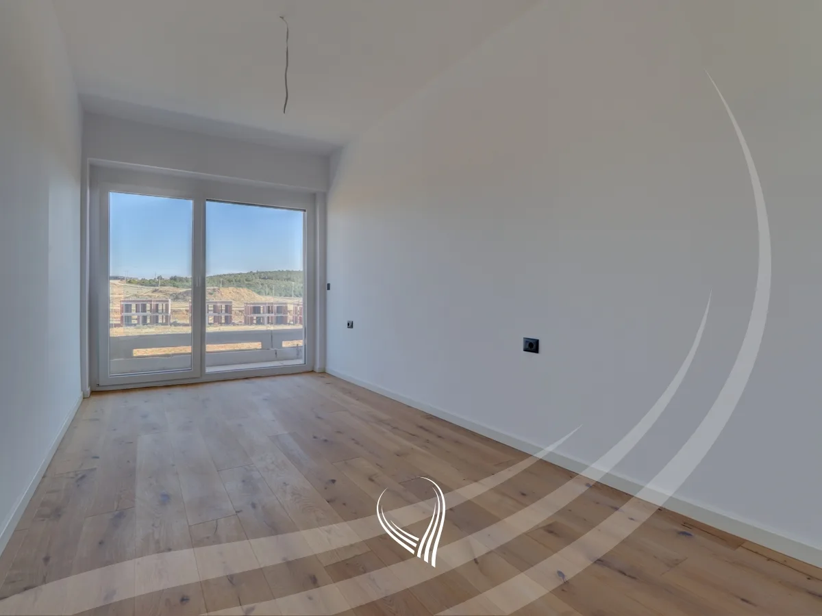 Banesë me 3 dhoma gjumi në shitje në lagjen Marigona Hill