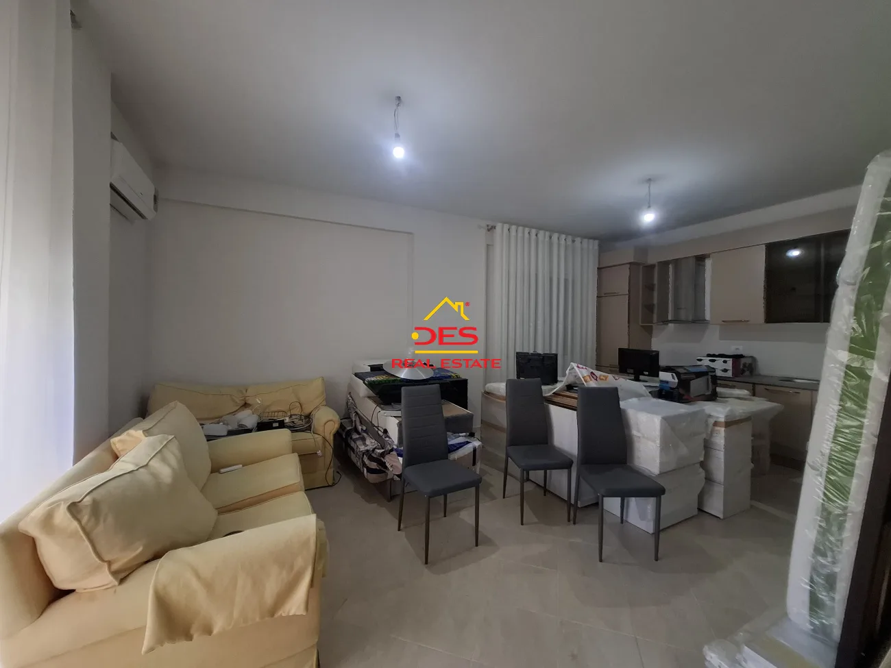SHITET OSE JEPET ME QIRA APARTAMENT 1+1 NË LUNGOMARE , VLORË. 📍 Pranë Chic hotel