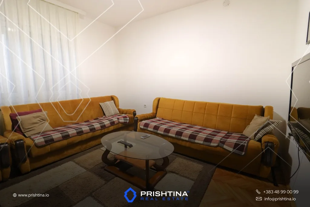 Shtëpi me qira 170m² në Pejton